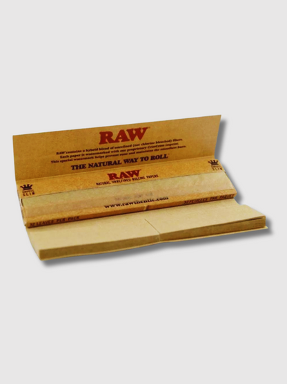 RAW Classic Rolling Papers + Tips